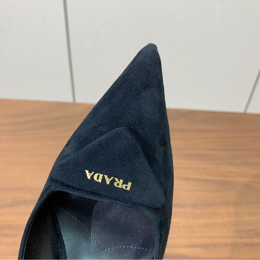 Prada Sophisticated Black Pointed Heels - Picture 6 of 9